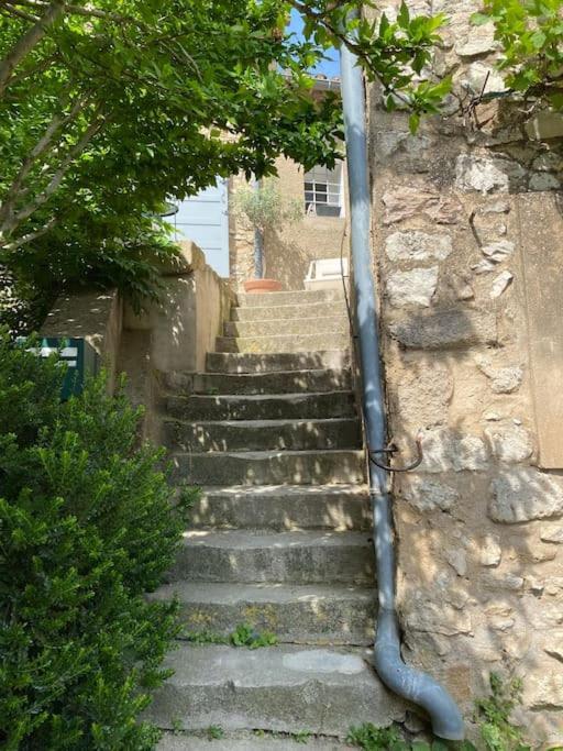 Appartement eygalieres avec petit jardin Extérieur photo