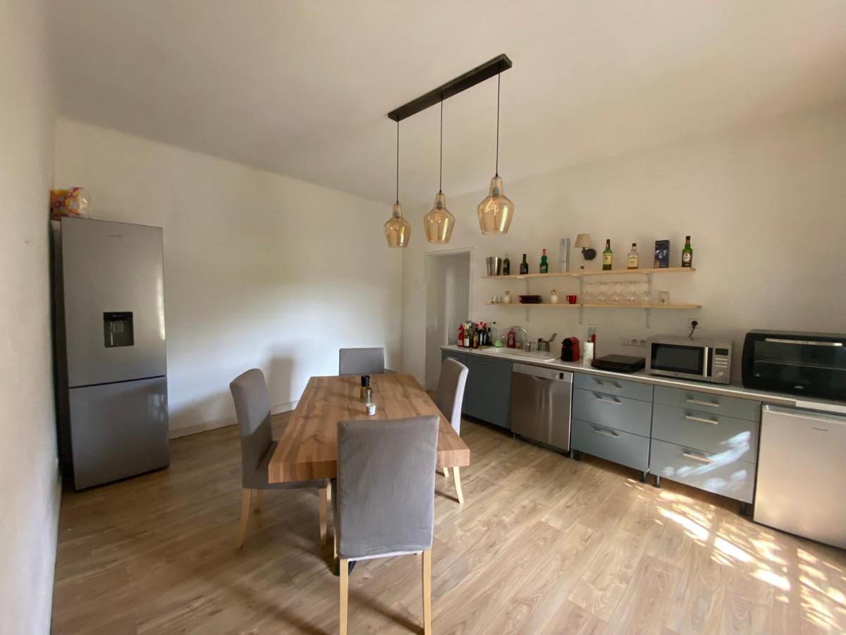 Appartement eygalieres avec petit jardin Extérieur photo